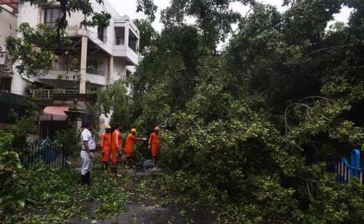 Siêu bão Amphan cướp đi sinh mạng của ít nhất 106 người ở Ấn Độ và Bangladesh