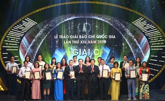 Chùm ảnh Lễ trao Giải Báo chí Quốc gia lần thứ 14 năm 2019