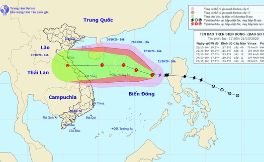 Bão số 8 di chuyển ngay trên vùng biển từ Hà Tĩnh đến Quảng Trị gây gió giật cấp 10