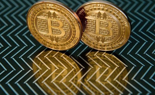 Đồng Bitcoin lần đầu tiên vượt ngưỡng 49.000 USD