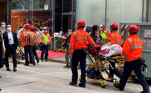 Vụ cháy Trung tâm Thương mại thế giới tại Hong Kong: 150 người vẫn bị mắc kẹt