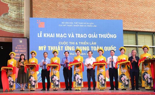 Trao giải thưởng Cuộc thi và Triển lãm Mỹ thuật ứng dụng toàn quốc năm 2022