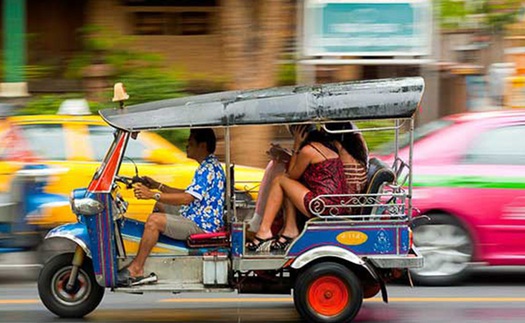 Quảng Ninh chấm dứt hoạt động xe tuk-tuk sau hơn 10 năm 'lộng hành'