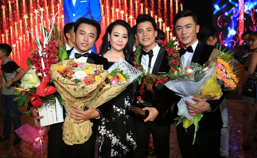 ‘Nghệ sĩ kẹo kéo’ Mạnh Nguyên giành quán quân 'Solo cùng bolero 2017'