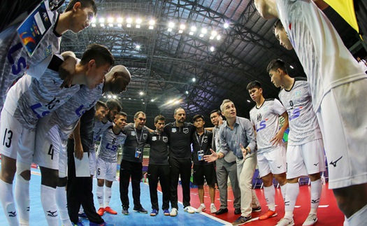 Chung kết futsal châu Á: HLV Thái Sơn Nam ví học trò như 'siêu anh hùng'