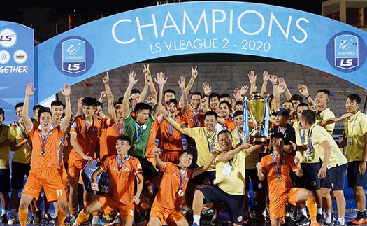 Bình Định lên hạng V-League sau 12 năm chờ đợi