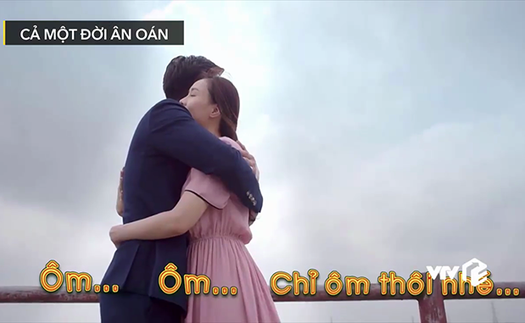 VIDEO Hồng Diễm ‘Cả một đời ân oán’: Không hôn, chỉ ôm và đóng cảnh 'giường chiếu'