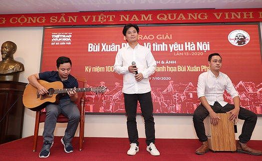 Ca sĩ Tấn Minh: '15-16 tuổi tôi đã yêu nhạc Phú Quang rồi'