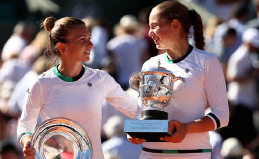 Ostapenko đánh forehand còn hơn cả Murray. Ngôi sao mới của tennis đã được sinh ra