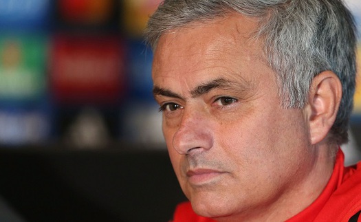 Mourinho gọi kẻ chỉ trích mình là 'HLV tệ hại nhất lịch sử Premier League'