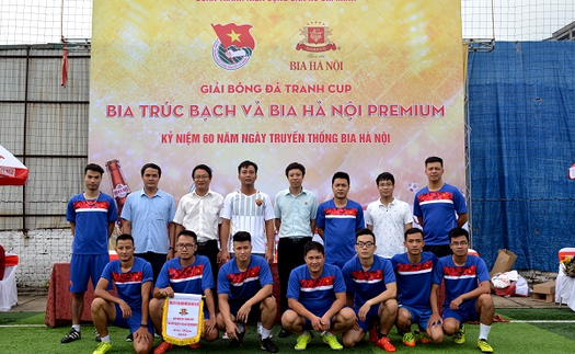 Thanh niên TTXVN tranh tài ở giải bóng đá kỷ niệm ngày thành lập Habeco