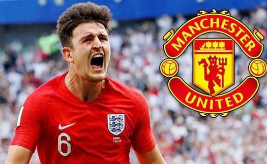 Mặc kệ M.U quan tâm, Harry Maguire vẫn đắm say bên bạn gái