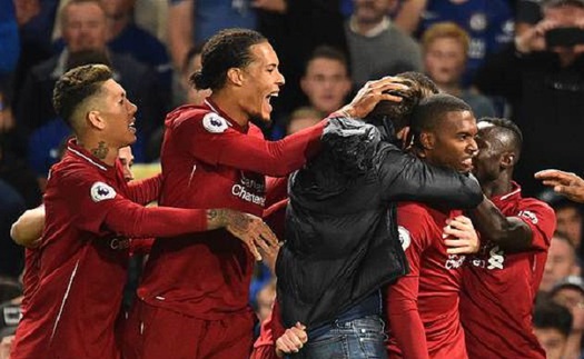 Video Chelsea 1-1 Liverpool: Sturridge lập siêu phẩm. Chelsea và Liverpool chia điểm