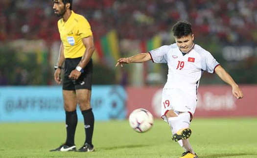 Chờ thêm siêu phẩm sút phạt của Quang Hải tại AFF Cup 2018