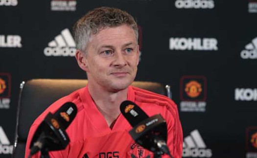 Ole Solskjaer: 'Đừng bận tâm nếu phải ngồi dự bị. Ngày xưa, tôi cũng dự bị suốt đấy thôi'