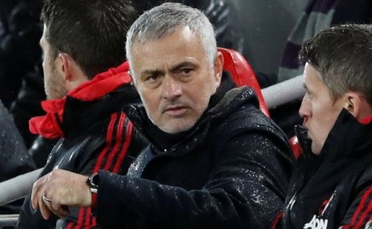 Jose Mourinho đã chạm đáy sự nghiệp, cần phải đổi mới chính mình