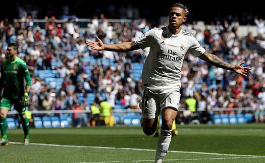 VIDEO Real Madrid 3-2 Villarreal: Sao trẻ rực sáng, Real tiếp mạch chiến thắng