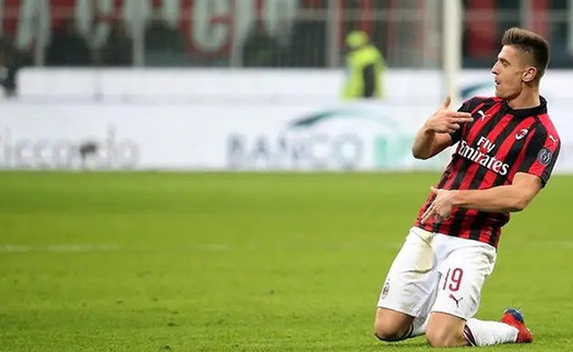 VIDEO bàn thắng AC Milan 2-0 Napoli: Tân binh Piatek lập cú đúp đẳng cấp