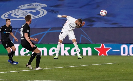 Bảng B Cúp C1: Real Madrid đi tiếp nhờ người hùng Benzema. Inter Milan muối mặt