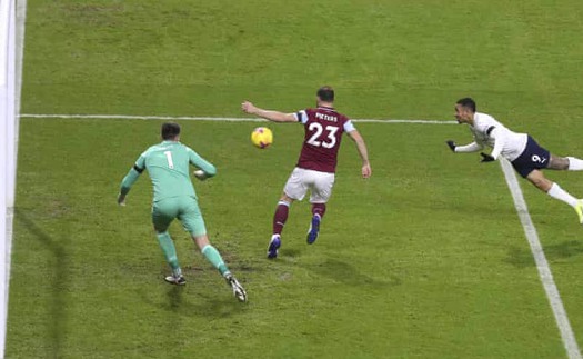 Burnley 0-2 Man City: Không thể cản nổi Man xanh