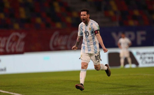 Argentina 1-1 Chile: Messi ghi bàn, Argentina vẫn lỡ cơ hội chiếm ngôi đầu