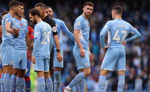 Man City 0-2 Crystal Palace: Laporte nhận thẻ đỏ, Man City thua sốc trên sân nhà