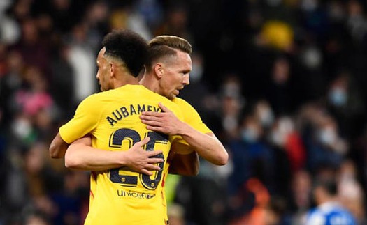 Điểm nhấn Espanyol 2-2 Barcelona: De Jong lại giải cứu. Barca khủng hoảng hàng thủ