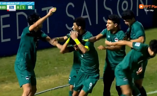 VIDEO CĐV Uzbekistan ném vật thể lạ, cầu thủ U23 Iraq phải bỏ chạy