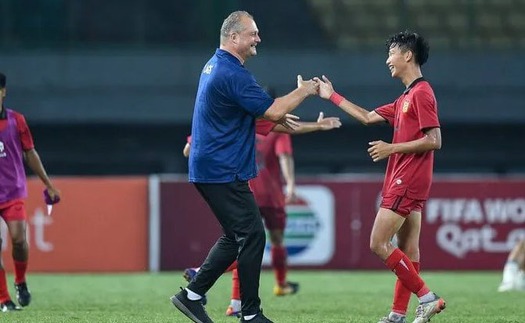 HLV U19 Lào chê CĐV Indonesia không nhiệt tình bằng khán giả Việt Nam