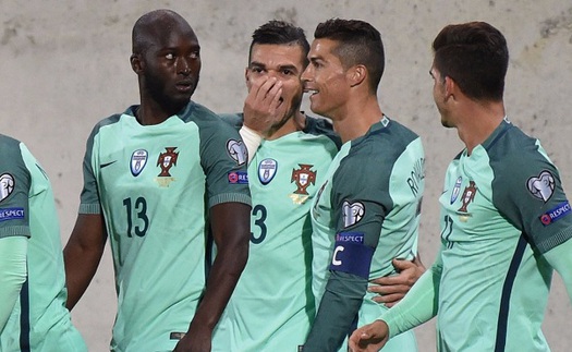 'Siêu dự bị' Ronaldo giúp Bồ Đào Nha nuôi hy vọng giành vé trực tiếp đến World Cup