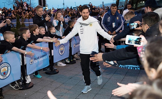 VIDEO: Manchester City hoàn tất việc chuẩn bị ra mắt Messi