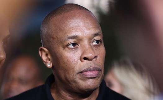 Dr. Dre nhập viện do phình mạch máu não