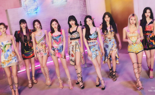 Twice đạt kỷ lục với album mới ra mắt 'Taste Of Love'