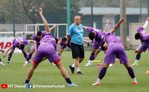 Bóng đá Việt Nam hôm nay: HLV Park Hang Seo 'thiết quân luật'