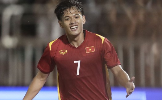 Kết quả Việt Nam 4-0 Singapore: Quang Hải vắng mặt, tuyển Việt Nam vẫn thắng đậm