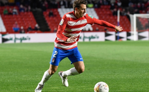 Santiago Arias, cầu thủ sắp gia nhập MU, là ai?