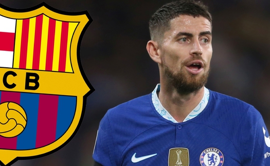 Barca nhắm Jorginho thay thế Busquets