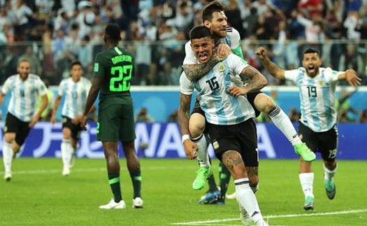 ĐIỂM NHẤN Argentina 2-1 Nigeria: Ơn trời, Messi đã cười. Hai thay đổi quyết định số phận Argentina