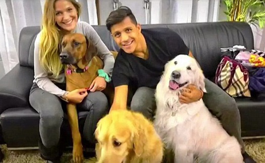 Alexis Sanchez thông báo tin rất buồn trên Instagram