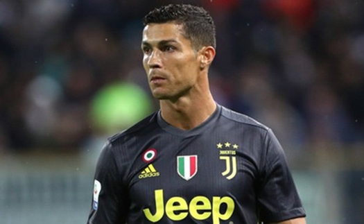 Juventus mua Ronaldo quá hời, Chelsea lỗ nặng trên TTCN Hè 2018