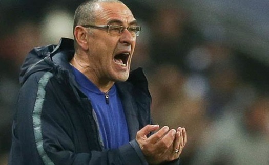 Maurizio Sarri chờ bị 'kết án', không cách gì cứu vãn tình hình