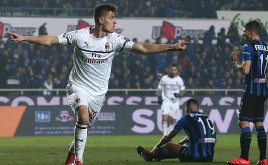 VIDEO Atalanta 1-3 Milan: Tân binh Piatek lại rực sáng, Milan trụ vững trong top 4 Serie A