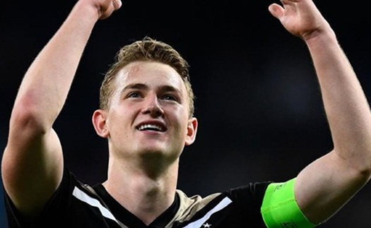 De Ligt đạt thỏa thuận gia nhập Juventus, sắp trở thành đồng đội của Ronaldo