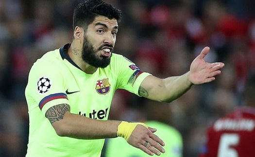 Luis Suarez: 'Barca phòng ngự như học sinh tập đá bóng trước Liverpool'