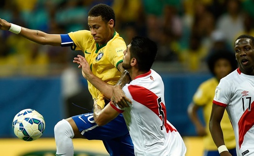 Peru 2-4 Brazil: Neymar lập hat-trick, Brazil dẫn đầu vòng loại World Cup