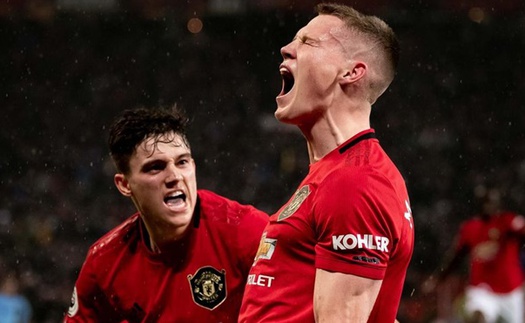 Với McTominay, MU lợi hại muôn phần