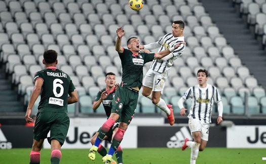 Juventus 3-0 Crotone: Ronaldo lập cú đúp, Juventus trở lại top 3 Serie A