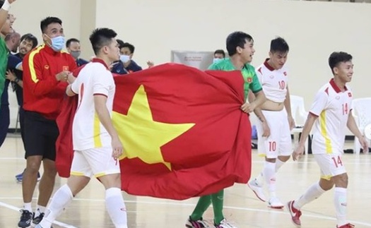 Futsal Việt Nam đi World Cup: Người hùng Văn Ý và điểm 10 cho chiến thuật