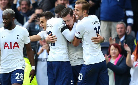 Tottenham 2-1 Aston Villa: Kane vẫn tịt ngòi, Son Heung Min tỏa sáng