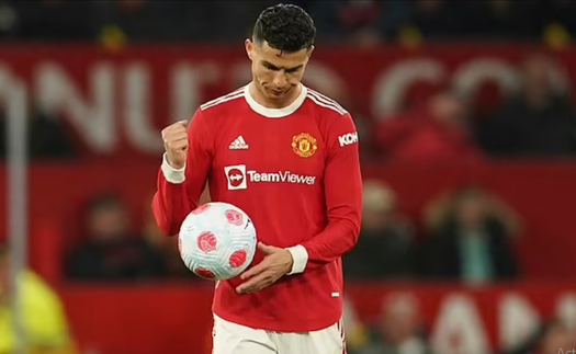 Chuyển nhượng 17/8: MU muốn tống khứ Ronaldo. Chelsea mua tài năng triển vọng bậc nhất của Ý